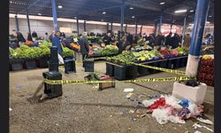 Pazar Yerinde Bıçaklı Kavga! 1 Ağır Yaralı