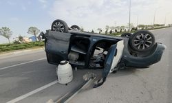 İki hafif ticari araç çarpıştı, 2 kişi hastanede