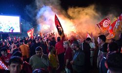 Kırşehirli Galatasaray taraftarları şampiyonluğu kutluyor