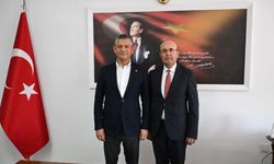 Belediye Başkanı Selahattin Ekicioğlu: "Bizim Genel Başkanımız Özgür Özel'dir"