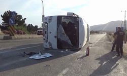 Öğrencileri Taşıyan Araç Bir Anda Kontrolden Çıktı: 17 Yaralı