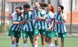 Sezonun ilk golü, Ayşenur Han’dan