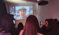 Gençlerden duygu dolu anlar…
