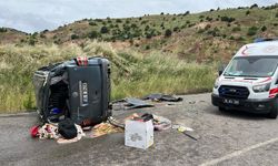 Hafif Ticari Araç Devrildi: 1 Ölü, 2 Yaralı
