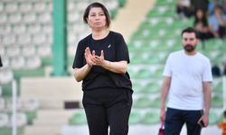Antrenör Urgan: "Amacımız çocuklarımıza sporu ve voleybolu sevdirmek"
