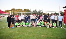Mini kızlar voleybol Ligi'nde ilk servis atıldı