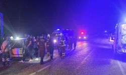 Gece yarısı korkunç kaza: Ortalık savaş alanına döndü