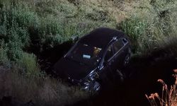 SUV Şarampole Devrildi: 3 Yaralı
