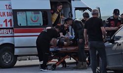 Tanker ve Otomobil Çarpıştı: 4 Yaralı