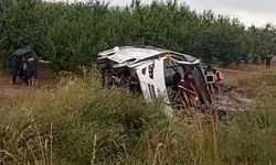 Tur Otobüsü Devrildi: 4 Ölü, 15 Yaralı