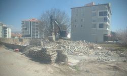 Kırşehir’de Metruk Binalara Geçit Yok: 16 Yapı Yıkıldı