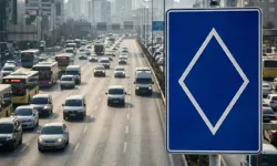 Bu yeni trafik işaretinin anlamını çoğu sürücü bilmiyor!