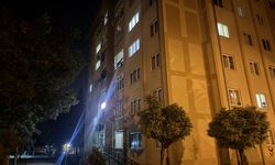 Pencereye Yaslanan 3 Yaşındaki Çocuk Üçüncü Kattan Düştü