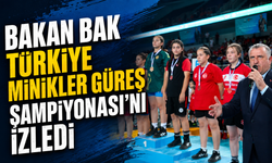 Bakan Bak Türkiye Minikler güreş Şampiyonası'nı izledi