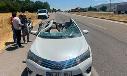 Biçerdöverle Çarpışan Otomobil: 3 Yaralı