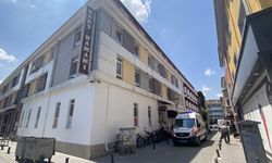 Hamamın Havuzunda Hareketsiz Bulundu Hastanede Öldü