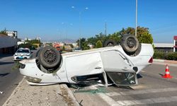 Direksiyon Hâkimiyetini Kaybetti, Araç Karşı Şeride Devrildi