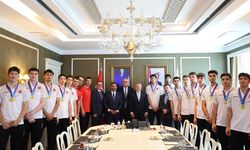Spor Bakanı Bak: “İstikrarlı başarılarla voleybol ülkesi haline geldik”