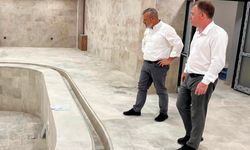 Müdür Gülşen, okul onarımı ve uygulama oteli çalışmalarını inceledi