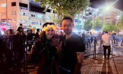 BARO’nun Kırşehir konserinde sürpriz evlilik teklifi: “Benimle evlenir misin aşkım?”