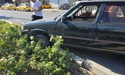 KIRŞEHİR’DE İKİ ARAÇ ÇARPIŞTI: BİR ARAÇ YOLDAN ÇIKTI