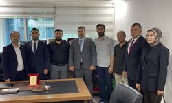 BBP Heyetinden Kırşehir Çiğdem Gazetesi’ne Ziyaret ve Teşekkür Plaketi