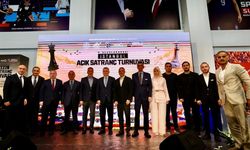 Bakan Dr.Osman Aşkın Bak satranç turnuvasına katıldı