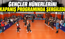 Gençler hünerlerini kapanış programında sergiledi