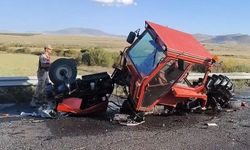 Traktörle Çarpışan Araçta 1 Ölü, 5 Ağır Yaralı