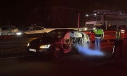 Kontrolden Çıkan Otomobil Bariyere Saplandı! 2 Ölü, 2 Yaralı