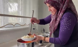 Kırşehir’de İyilik Var! Gençler Yaşlı Kadının Kapısını Çaldı