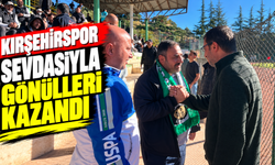 Hasan Hakanoğlu yine tribünde, yine taraftarın arasında!