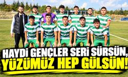 Haydi gençler seri sürsün, yüzümüz hep gülsün!