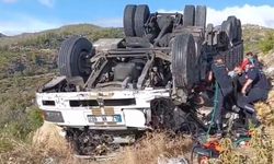 Motosiklet Kamyonete Çarptı! Sürücü Hastanelik Oldu
