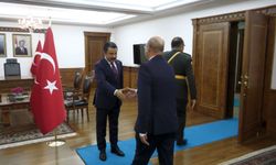 Kırşehir Valisi Demiryürek, Cumhuriyet Bayramı Tebriklerini Kabul Etti