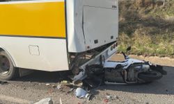 Motosiklet Midibüse Arkadan Çarptı! 1 Kişi Öldü, 1 Kişi Ağır Yaralı