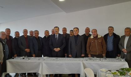 Eski Bakan Lütfullah Kayalar Kırşehir'de nabız yokladı