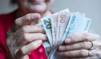 Emekli ikramiyesi ödenmeye başlandı...Ancak bin liralık fark yatırılmadı!