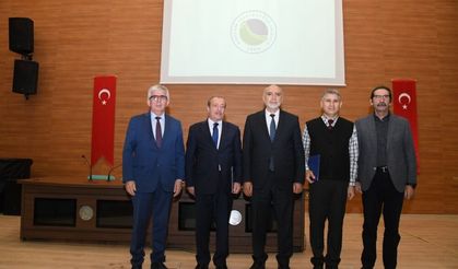 Mehmet Akif Ersoy ve şiirleri Ahi Evran Üniversitesinde anlatıldı