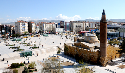 Kırşehir'e Yolunuz Düşerse Bu 10 Yeri Görmeden Dönmeyin! İşte Kırşehir'in Mutlaka Görülmesi Gereken Noktaları
