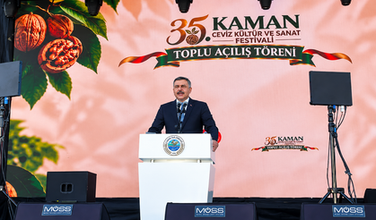 35. Kaman Ceviz Festivali'ne Bakan Çiftçi’den 453,5 Milyon TL'lik Yatırım Müjdesi!