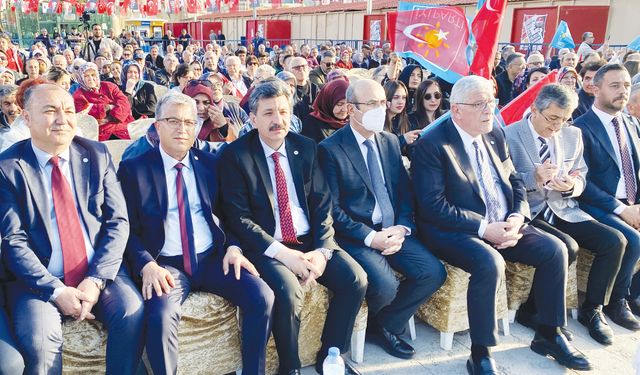 İYİ Parti Grup Başkanvekili Dervişoğlu, Kırşehir'de "Türkçülük Günü" etkinliğine katıldı