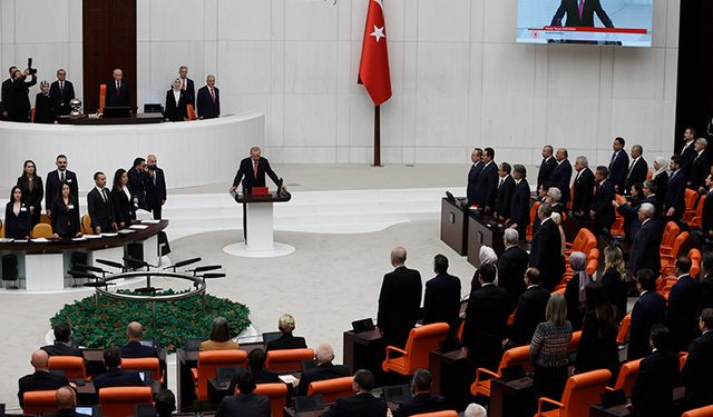 Cumhurbaşkanı Erdoğan, TBMM’de yemin etti