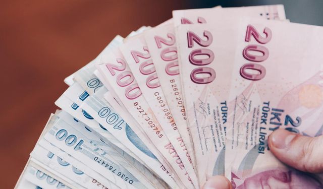 Teklifte en düşük memur maaşı 22 bin lira olacak