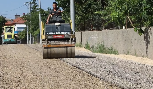 Kaman'da asfalt çalışmaları başladı