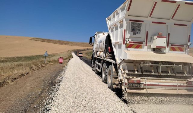 Kırşehir'de 186 kilometre köy yolunda sathi kaplama yapılacak