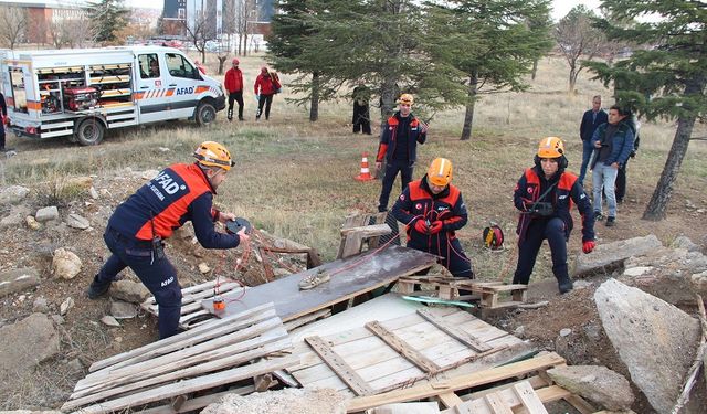 Kırşehir AFAD, TAMP Saha Tatbikatı yaptı