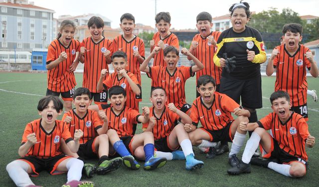 Gençlikspor, rahat kazandı: 6-1