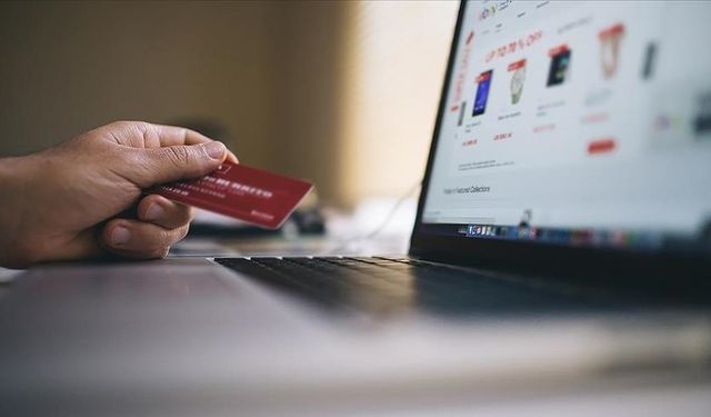 E-Ticaret sitelerinde Babalar Günü hareketliliği