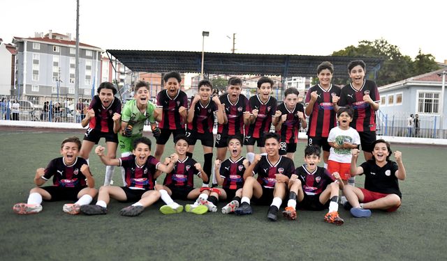 U13’te dev maç Minik Kramponların: 2-0